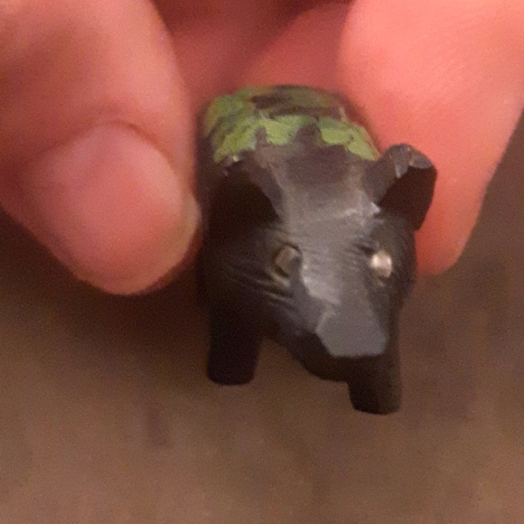 Antique Bog Oak Irish pig souvenir 1900s - Picture 2 of 3